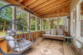5 Min drive to National Seashore beaches and private backyard